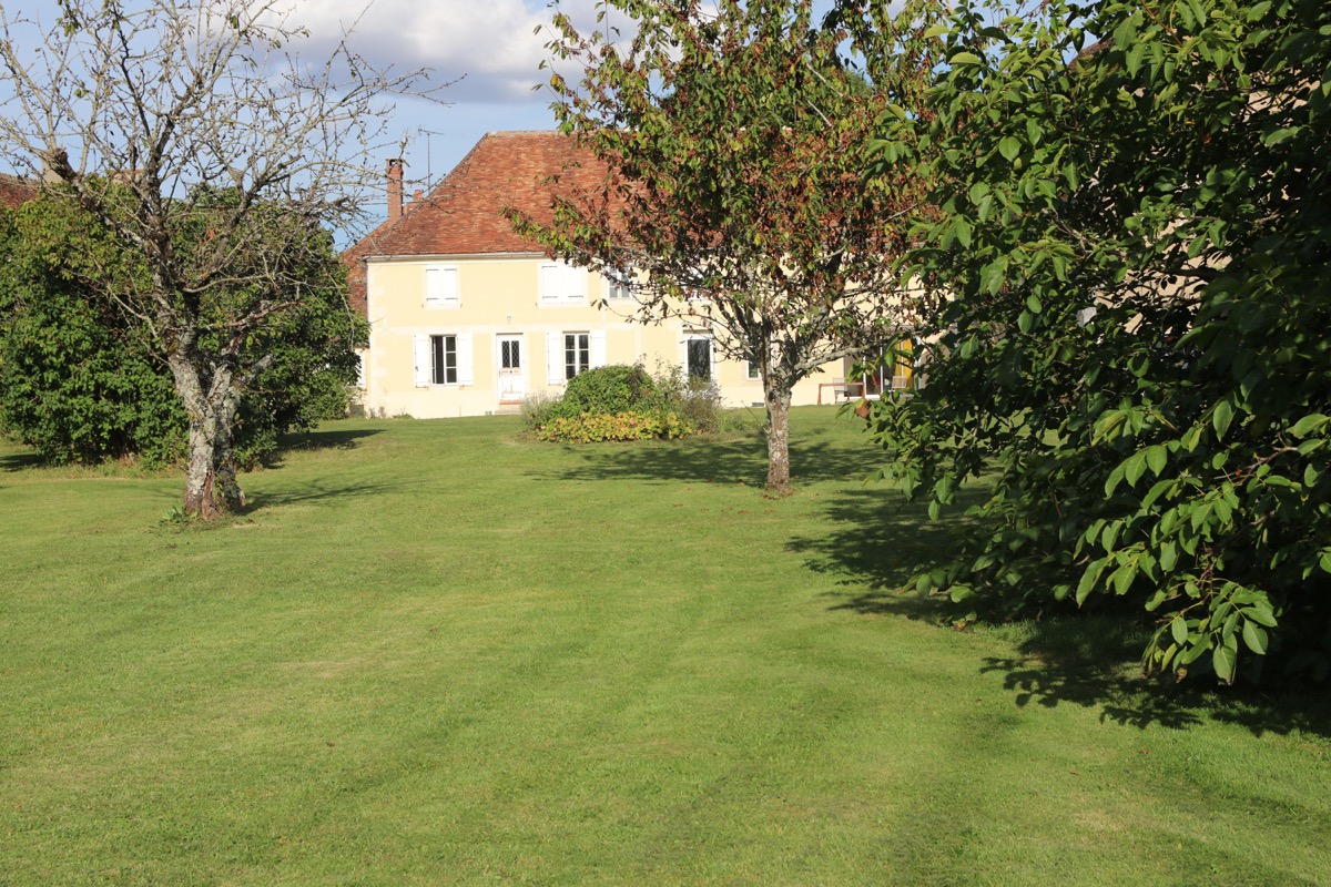 Parc et demeure de la résidence d'artistes du Studio Deffand