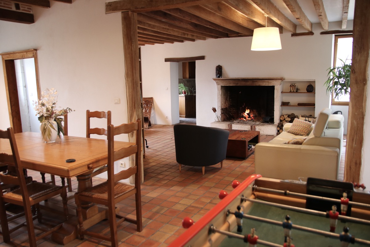 Salon et salle à manger de la résidence d'artistes du Studio Deffand